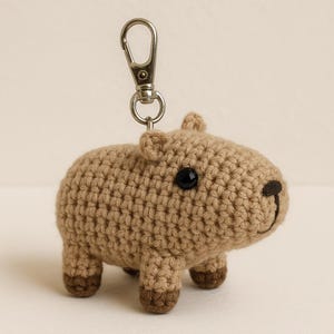 Crochet Pig Keychain – Handmade Cute Amigurumi Mini Pig Gift, Keychain, Bag Ornament, Small Animal Figure