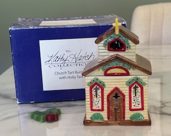 Vintage 2004 Kathy Hatch Church Tart Burner with Holly Tart, New Old Stock In Box