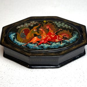 Signed Russian Lacquer Box Hand Painted Palekh Red Horses Scene
