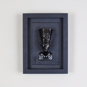 Framed Nefertiti Sculpture Black – Framed Decorative Wall Art