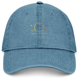 Gorra Libra: Gorra de béisbol minimalista con bordado impecable. Gorra unisex para uso diario y un regalo casual. Stock limitado: añádela al carrito hoy.