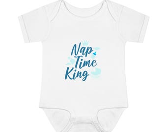 Body infantil "Rey de la siesta" / Humor sobre el sueño del bebé, diseño Blue Script