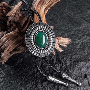 Bolo Tie for Man, Wedding Bolo Tie, Green Stone Bolo Tie, Men's Necklace with Leather Cord, Western Cowboy Bolo Ties, Wedding Gift