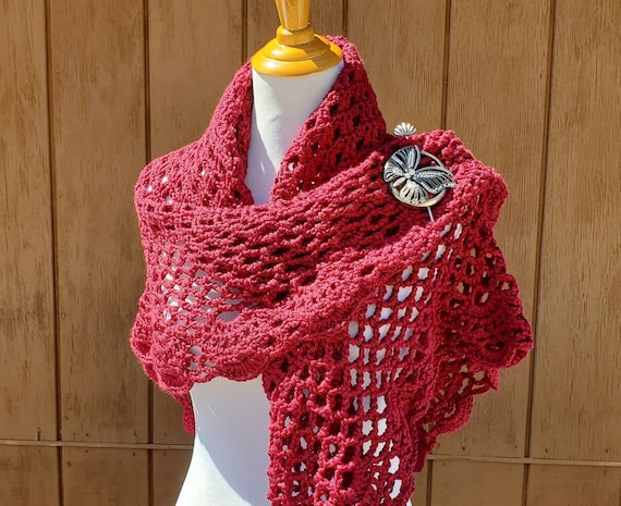 Victorian crochet lace shawl, Mothers Day caplet, bridesmaids shawl, boho chic shawl, wedding shawl, red carpet shrug, triangular shawl