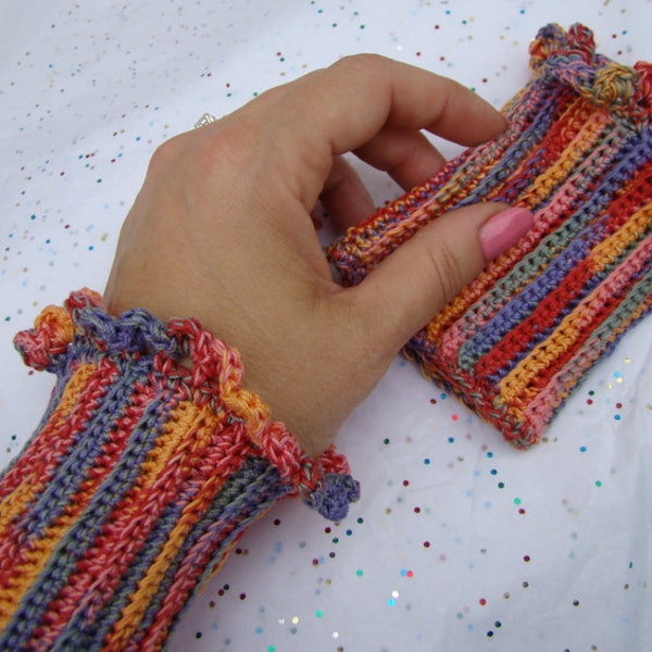 Crochet cuff wrist warmer with scalloped edging in multitude of colors