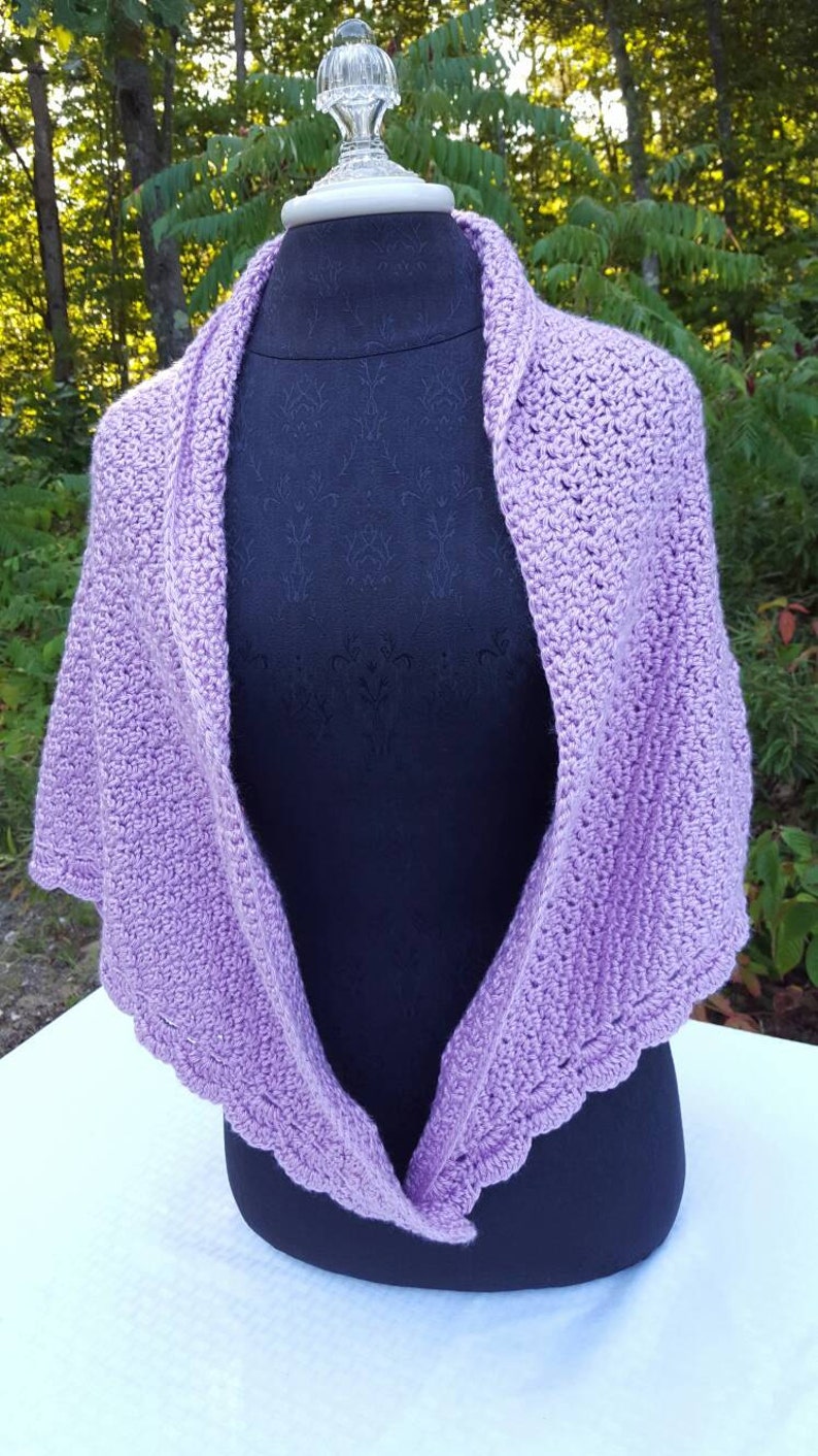 Lavender lilac hand crocheted shawl with moss stitching and scallop edging image 4