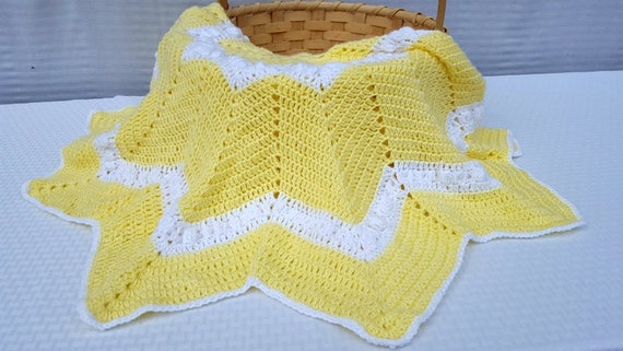 Yellow crochet baby blanket, baby afghan, newborn baby shower gift, baby girl blanket, receiving blanket, stroller blanket, READY TO SHIP