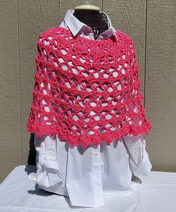 Crochet poncho, 70s inspired poncho, bohochic crochet poncho, bohemian poncho, crochet caplet, handmade poncho, ladies apparel, gift for her