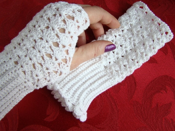 White crocheted cotton lace fingerless gloves