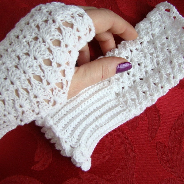 White crocheted cotton lace fingerless gloves