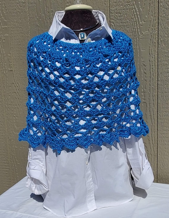 Crochet poncho, 70s inspired poncho, bohochic crochet poncho, bohemian poncho, crochet caplet, handmade poncho, ladies apparel, gift for her
