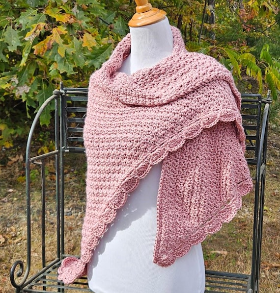 Crochet shawl, bridesmaid wrap, warm winter shawl, wedding shawl, Prayer shawl, Mothers Day caplet, country wedding shawl, bohochic wrap