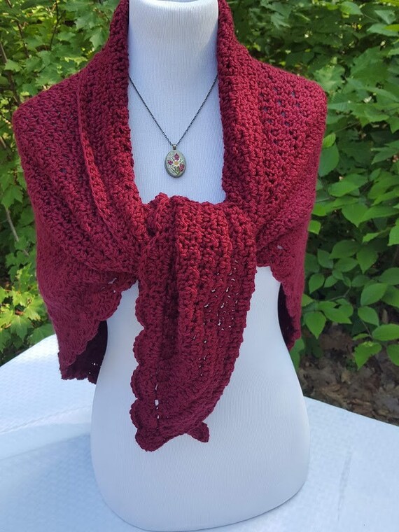 Crochet shawl, shawl with scallop edging, bridal wedding shawl, women's shawl, anniversary gift, bridesmaids wrap, wedding party attire