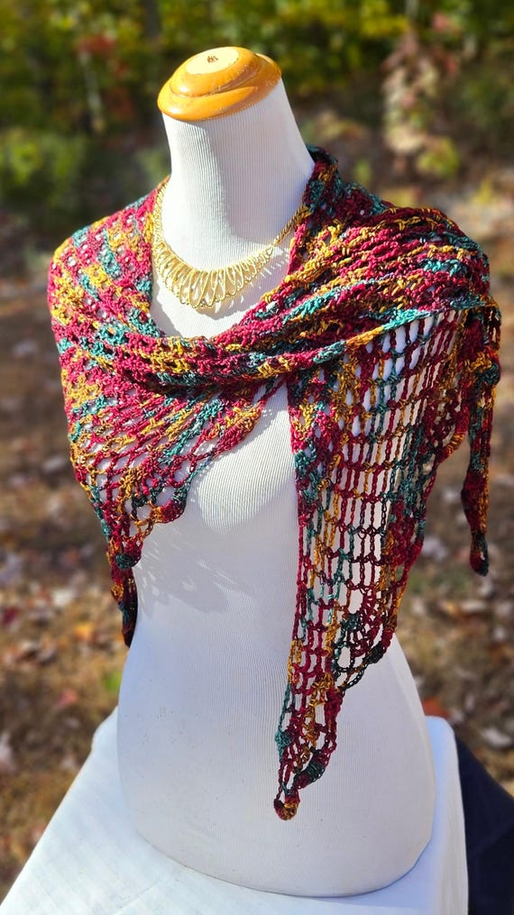 Bridal shawl, wedding shawl, crochet shawl, openwork lace shawl, Victorian lace shawl, Bridesmaids wrap, fall fashion, wedding accessory