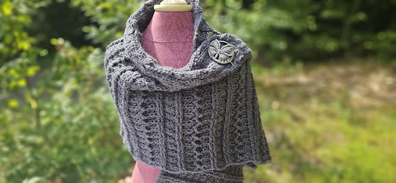 Crochet shawl, wedding shawl, rectangle shawl wrap, bridesmaids wrap, prayer shawl, Mothers Day caplet, bohemian wrap, boho chic shawl, RTS