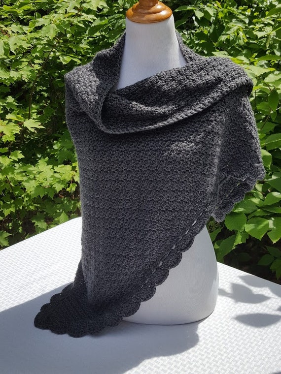 Crochet shawl, bridesmaid wrap, warm winter shawl, wedding shawl, Prayer shawl, Mothers Day caplet, country wedding shawl, bohochic wrap