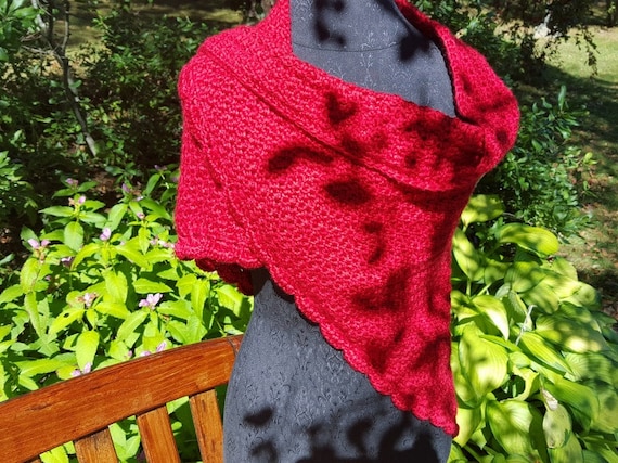 Crochet shawl, red wedding shawl, women's shawl, anniversery gift for her, bridesmaids gift