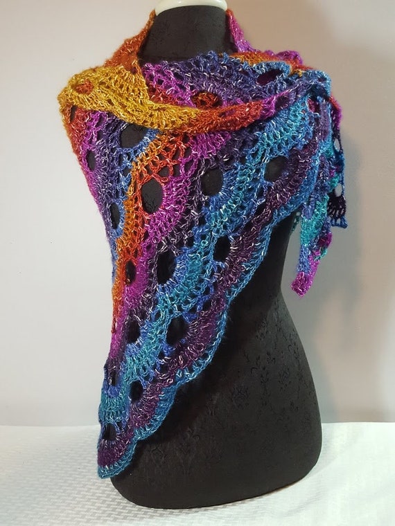 Sunset shawl, beach wedding, crochet lace shawlette, Mothers Day wrap, bridesmaids shawl, boho chic shawl, Mexicana shrug, prom dress shawl