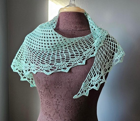 Victorian lace crochet collar, teal lace bandana, crochet collar, handkerchief collar, bridesmaid accessory, boho chic accessory