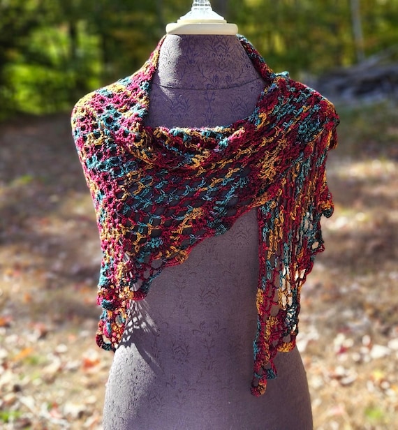 Bridal shawl, wedding shawl, crochet shawl, openwork lace shawl, Victorian lace shawl, Bridesmaids wrap, fall fashion, wedding accessory