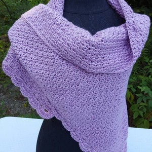Lavender lilac hand crocheted shawl with moss stitching and scallop edging image 1