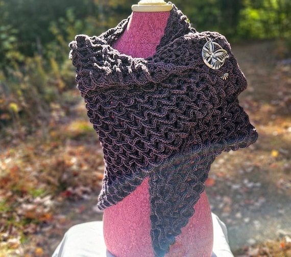 Custom made shawl, OOAK shawl wrap, bridal accessory, bridesmaids shawl wrap, triangular shawl, crochet shawl wrap, red carpet fashion shawl