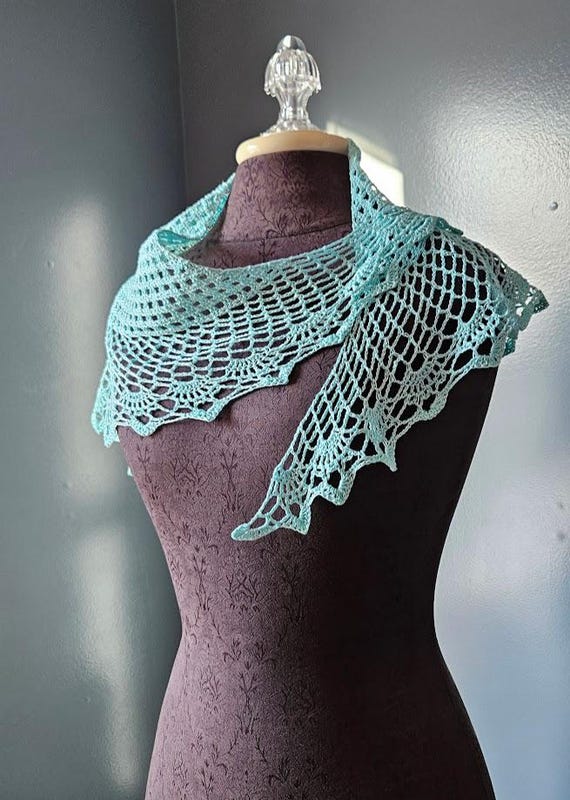 Victorian lace crochet collar, teal lace bandana, crochet collar, handkerchief collar, bridesmaid accessory, boho chic accessory
