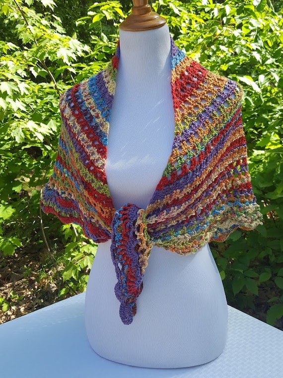 Mexicana inspired shawl, wedding shawl, crochet shawl, bridal accessory, openwork lace shawl, Victorian lace shawl, beach summer wedding
