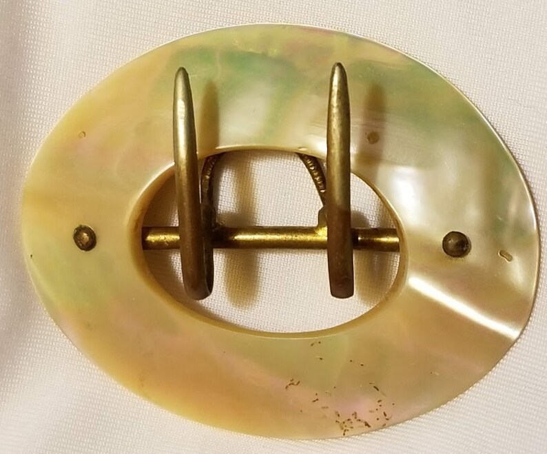 pearl belt buckle