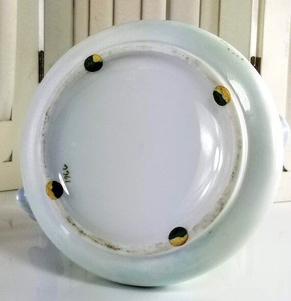 ヴィンテージ手描き磁器ピッチャー：花柄、ベビーブルーハンドル