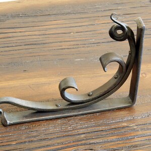 Shelf Bracket Hand Forged Style 06 image 2