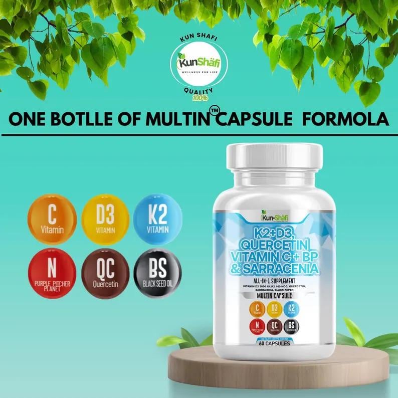 K&ouml;nnte beinhalten: Eine Flasche "Multin Capsule Formula" Nahrungserg&auml;nzungsmittel. Das Etikett listet Inhaltsstoffe wie K2, D3, Quercetin, Vitamin C und Schwarzk&uuml;mmel&ouml;l auf. Das Bild zeigt auch farbenfrohe Symbole f&uuml;r Vitamine und Nahrungserg&auml;nzungsmittel.