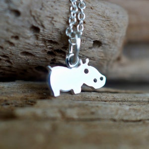 Pendentif Hippopotame en argent sterling - Délicat simple mignon petit pendentif Idée-cadeau bijou enfant