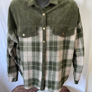 HYFVE Green Plaid Corduroy Button Up Shacket Women’s M