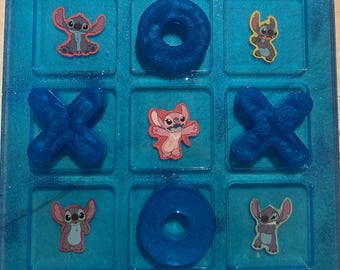 Handmade Resin Tic Tac Toe Game – Blue Glitter Alien Theme Board – Includes 4 X’s & 4 O’s – Cute Desk Decor/Gift Idea
