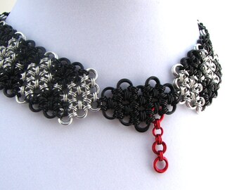 Mad Love Chainmaille Choker