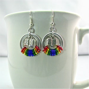 Reading Rainbow Serenity Chainmaille Earrings and Pendant image 1