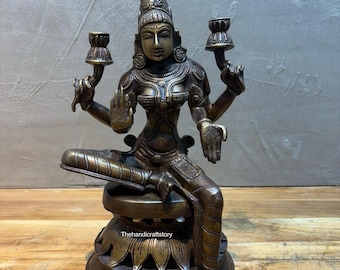 Brass Goddess Lakshmi Idol – Seated Prosperity Deity, Home Temple Decor