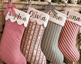 Chaussette de Noël personnalisée : avec nom brodé, chaussette familiale en toile avec nœud et revers en dentelle à volants, cadeau de Noël