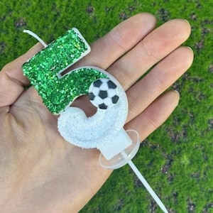 Candela di compleanno a tema calcio per bambini (0-9)