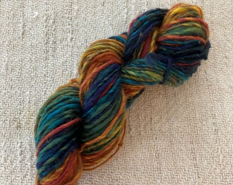 PAIVATAR GUOVSSAHAS Handspun Wool  Yarn 46 m 28 gr Art yarn Single Ply Northern Lights rainbow colours NL2