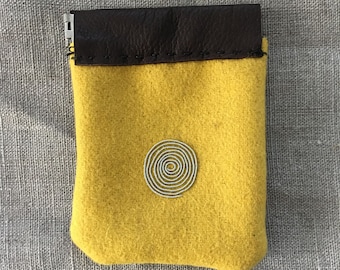 Yellow Brown Sami Reindeer Leather Coin Purse 8 cm Wool Vadmal Pewter Embroidery Flex Frame pouch zero waste  Saami duodji