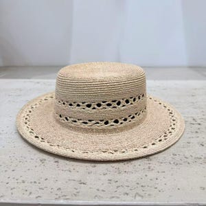 Straw Sun Hat with Decorative Cutout Design – Lightweight Summer Hat