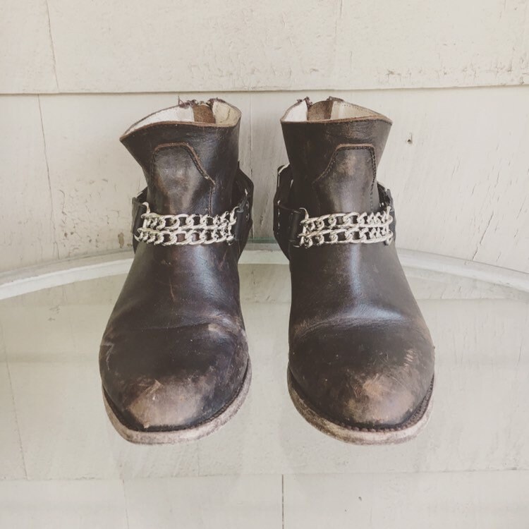 Heavy Metal Chain boot straps