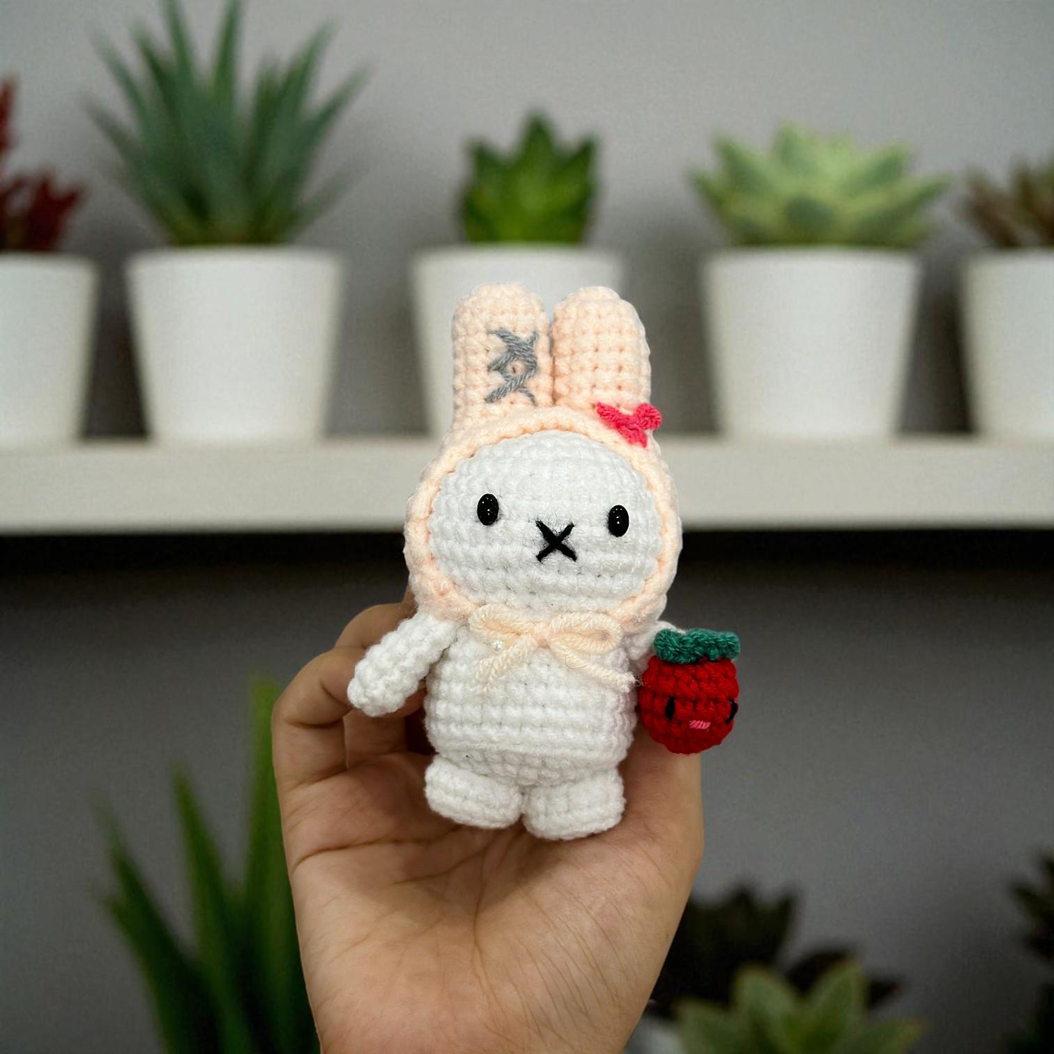 Handmade Crochet Miffy Bunny Keychain Set – Kawaii Amigurumi