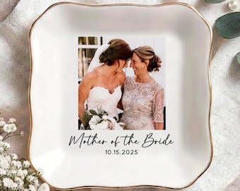 Custom Photo Mother of The Bride Jewelry Dish, Mother of The Groom Trinket Ring Dish, Jewelry Tray for Mom, Wedding Favor Gift For Mom