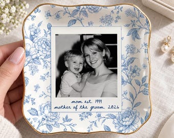 Personalized Mother Of The Groom Jewelry Dish, Custom Photo Mom Ring Dish, Wedding Day Gift For Mom, Mother In Law Gift from Bride