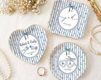 Personalized Toile De Jouy Jewelry Dish, Ceramic Locked Trinket Tray, Wedding Gift for Bride, Engagement Gift, Custom Couple Name Ring Dish