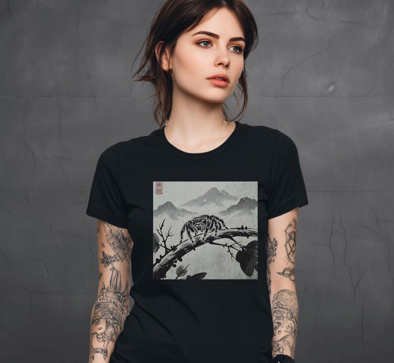 Hoppande spindel T-shirt - japansk bläckstil - gotisk natur T-shirt - läskig söt estetik - present till spindelälskare bild 9