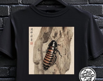 Madagaskar väsande kackerlacka t-shirt - vintage kalligrafitryck - unik insektsälskare gåva - insektsgrafik t-shirt